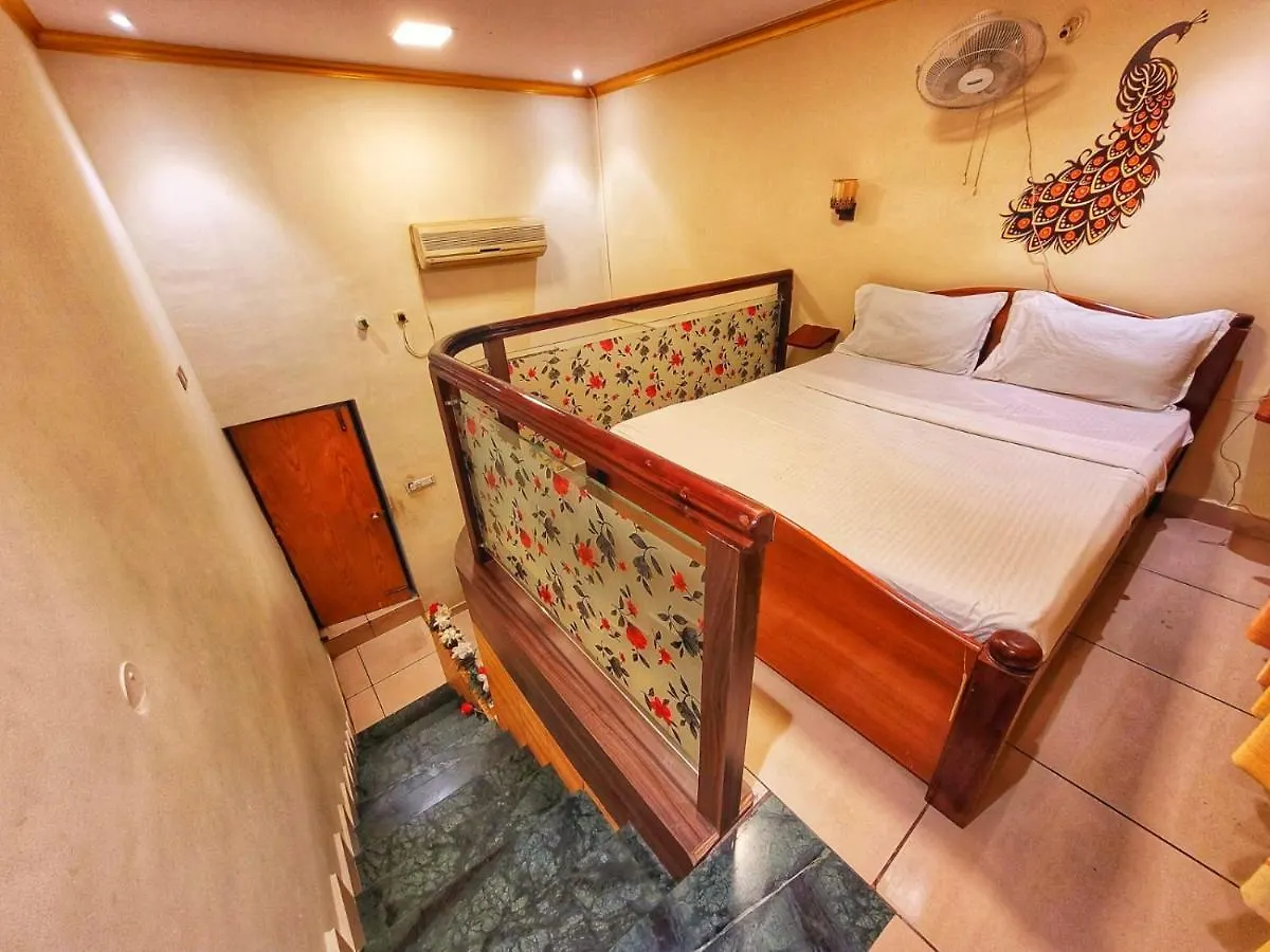 New Jaganmohana Comforts Mysore